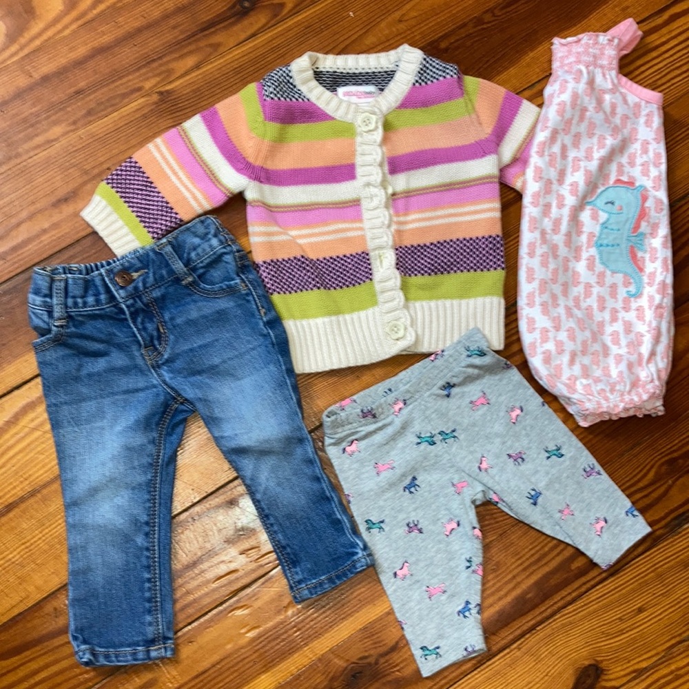Baby girls EUC 3-6M & 6M Bundle